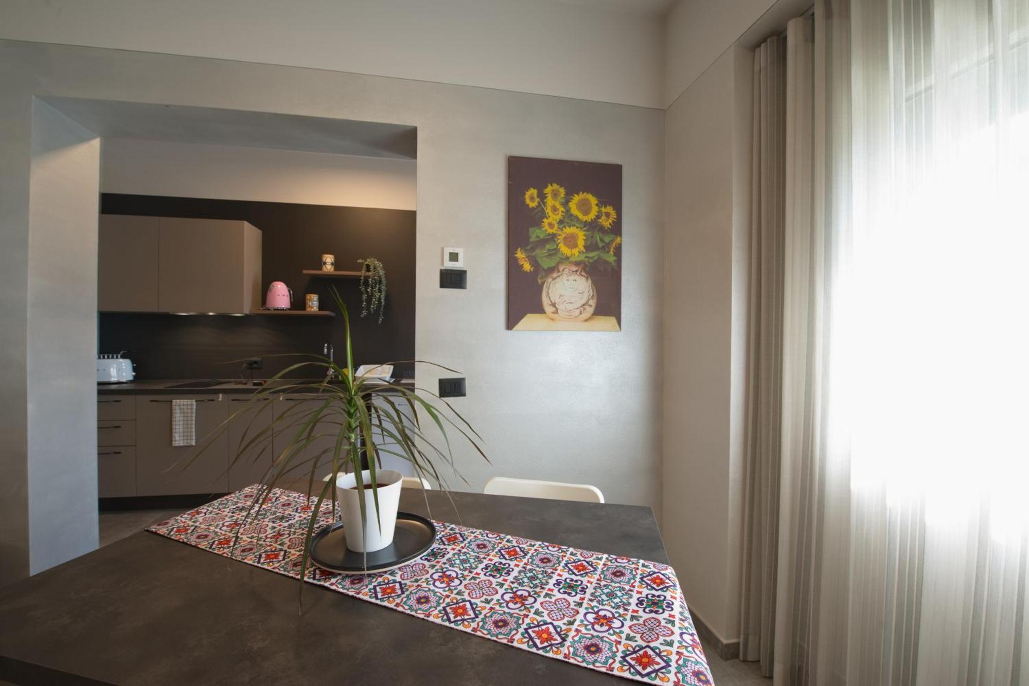 Via Goito 25 Rooms & Apartment Peschiera del Garda Exterior photo